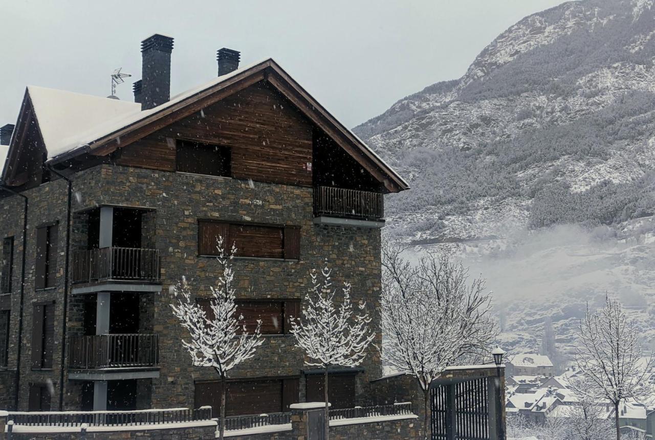 Pleta Del Mon Atico Apartment Benasque Exterior foto